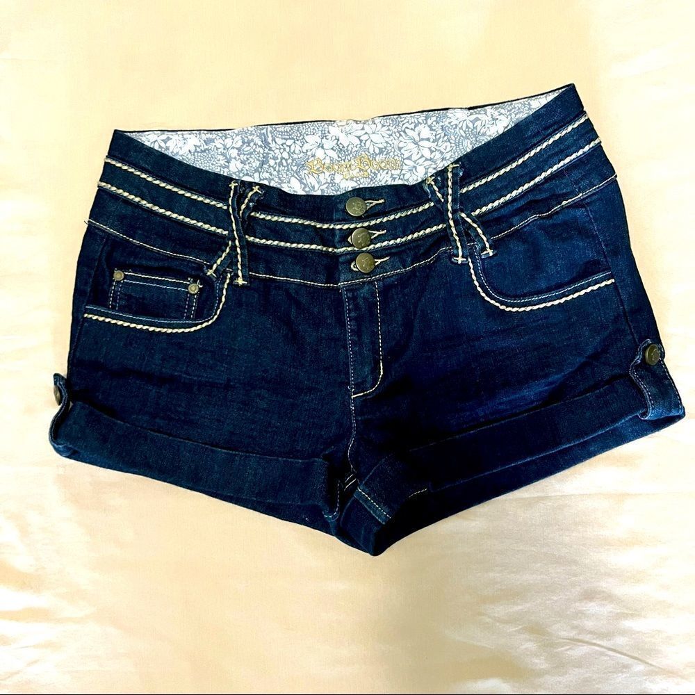Boom boom jeans shorts in a size 13.